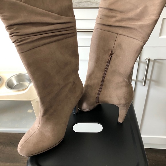 🆕 Faux suede boots - Picture 7 of 7